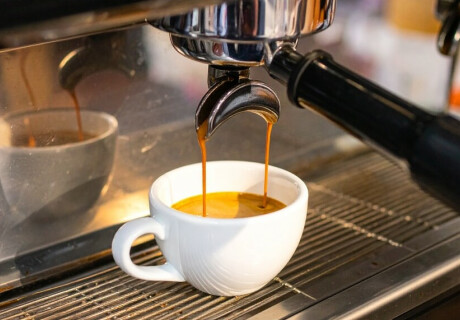 Commercial Brewing Mastery: Choosing the Right Setup for High-Volume Service