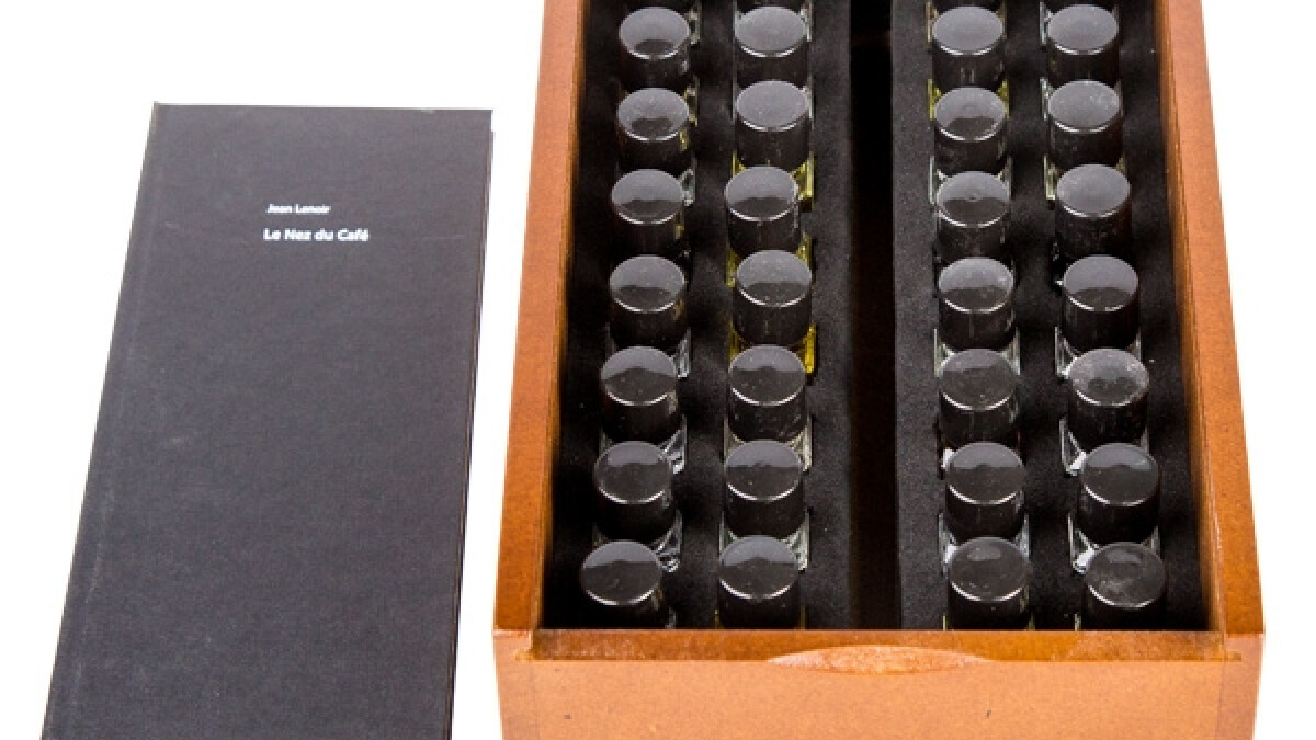 Book + Set of 36 aromas by Jean Lenoir - Le Nez Du Cafe